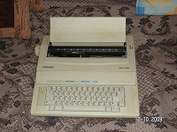 Отдается в дар пишущая машинка samsung sq1000