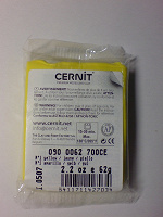 Отдается в дар Пластик(cernit)