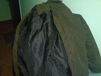 Отдается в дар зеленая куртка М