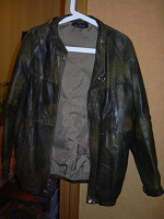 Отдается в дар Кожаная куртка ретро-унисекс (46 размер)