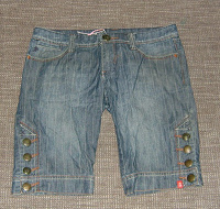 Отдается в дар Летние штаны + джинсовые шорты