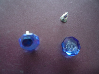 Отдается в дар серьги синие кристаллы