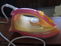 Отдается в дар Весёлый утюг Philips Elance 3100