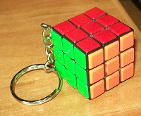 Отдается в дар Брелок «Кубик Рубика»