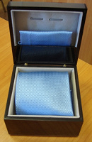 Отдается в дар Голубой галстук в подарочной упаковке