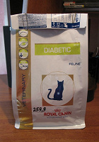 Отдается в дар Кошачий корм Royal Canin Diabetic DS46 и Royal Canin RENAL