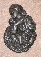 Отдается в дар Дева Мария с младенцем