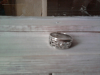 Отдается в дар серебряное кольцо с орнаментом