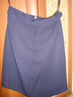 Отдается в дар очень короткая темно-темно-синяя юбка 42-44