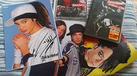 Отдается в дар Tokio Hotel: немецкие постеры и диски