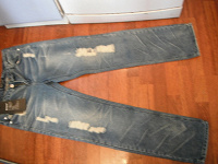 Отдается в дар совершенно новые джинсы