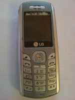 Отдается в дар Телефон LG G1600