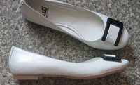 Отдается в дар Туфли балетки белые, 35-36 размер