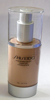 Отдается в дар Тональная основа Shiseido