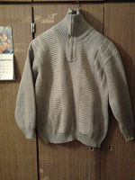 Отдается в дар Мужской свитер.