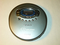Отдается в дар CD-плеер Sony D-FJ61 Walkman