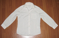 Отдается в дар Рубашка белая, детская (для девочки).