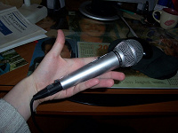 Отдается в дар целехонький микрофон