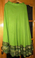 Отдается в дар Потрясающе красивая длинная зеленая летняя юбка