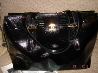 Отдается в дар сумка дамская большая CHANEL