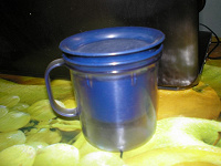 Отдается в дар заварочная кружка Tupperware