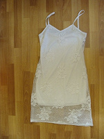 Отдается в дар Платье белое, размер 42- 44