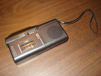 Отдается в дар Пленочный (кассетный) диктофон Sony M-529V.