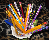 Отдается в дар Канцелярия: карандаши и ручки