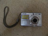 Отдается в дар Цифровой фотоаппарат Sony CyberShot на запчасти