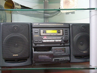 Отдается в дар Музыкальный центр AIWA CA-DW470