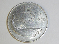 Отдается в дар Монета 5 лир.