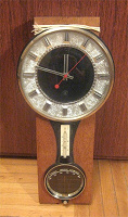 Отдается в дар Настенные часы-барометр-термометр «Маяк»…