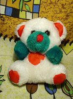 Отдается в дар Мягкие игрушки: Медвежонок разноцветный