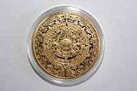 Отдается в дар Монета-жетон «Календарь майя»