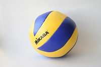 Отдается в дар Сувенирный волейбольный мяч Mikasa