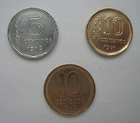 Отдается в дар Немного монет Аргентины