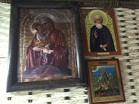 Отдается в дар Отдам в дар 3 иконы: Сергий Радонежский, Божьей Матери (в помощь роженицам), Иоанн Креститель