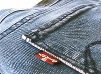 Отдается в дар Оригинальные джинсы Levi's w32 l32