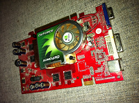 Отдается в дар GeForce 6600 PCI-e с артефактами.