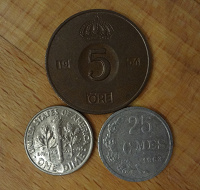 Отдается в дар монеты 5, 10 и 25