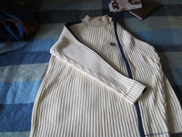 Отдается в дар Большой теплый мужской свитер