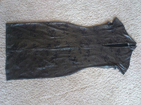 Отдается в дар Платье черное 42-44 размера