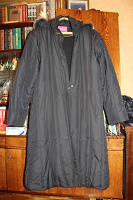 Отдается в дар Пуховик женский (чёрный) на синтепоне, очень теплый, 60-62 размер, на рост 170-175 см, с капюшоном