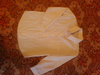 Отдается в дар Белая рубашка на мальчика 3-5лет