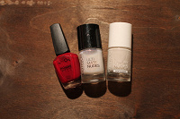 Отдается в дар Лаки для ногтей Catrice и NailLook