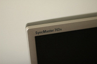 Отдается в дар ЖК монитор Samsung SyncMaster 743N