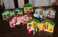 Отдается в дар Маша и медведь — игровые домики + игрушки