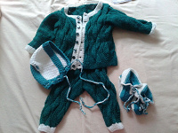 Отдается в дар Вязаный костюмчик для малыша, 0-6 месяцев