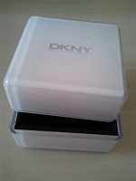 Отдается в дар Коробка DKNY, можно использовать как шкатулку