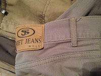 Отдается в дар Вельветовые джинсы мужские, штаны, брюки